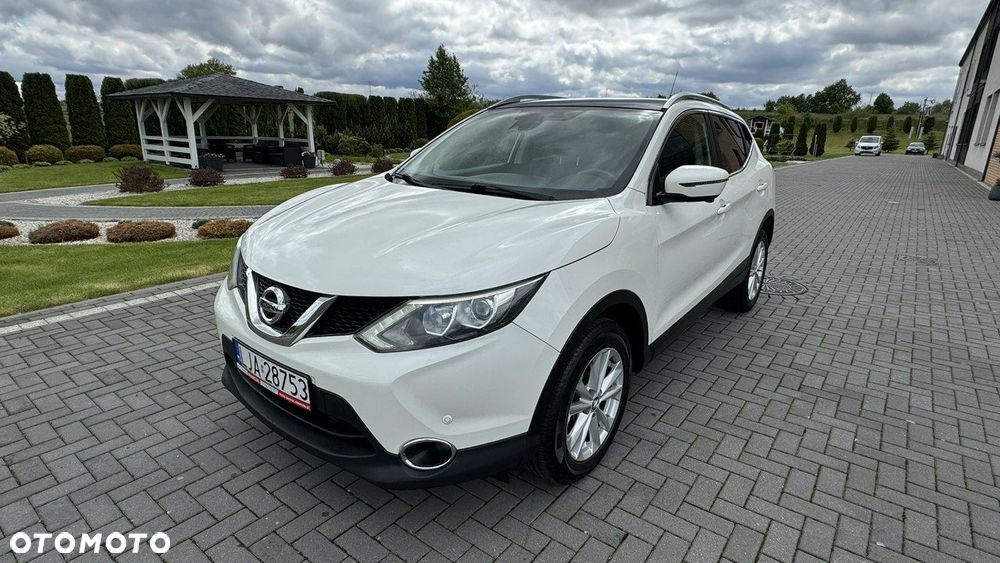 Nissan Qashqai 1.5 dCi TEKNA - 10