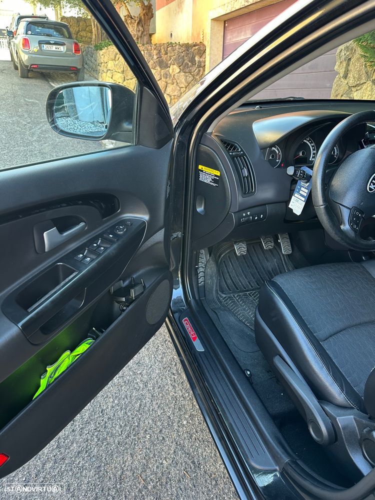 Kia Ceed 1.6 CRDi - 10