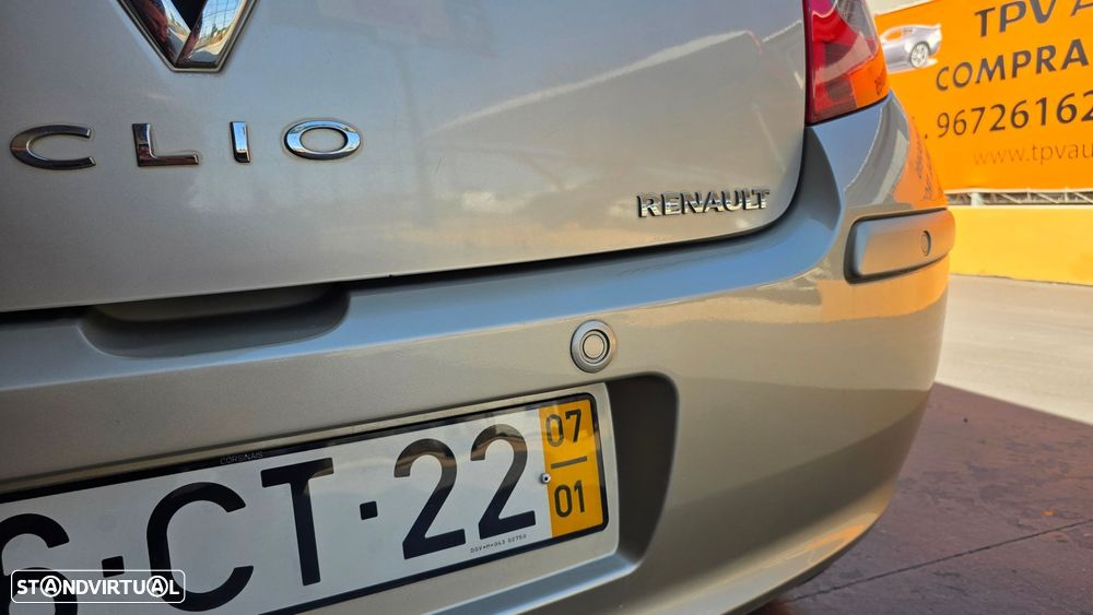 Renault Clio 1.6 16V Initiale Aut. - 22