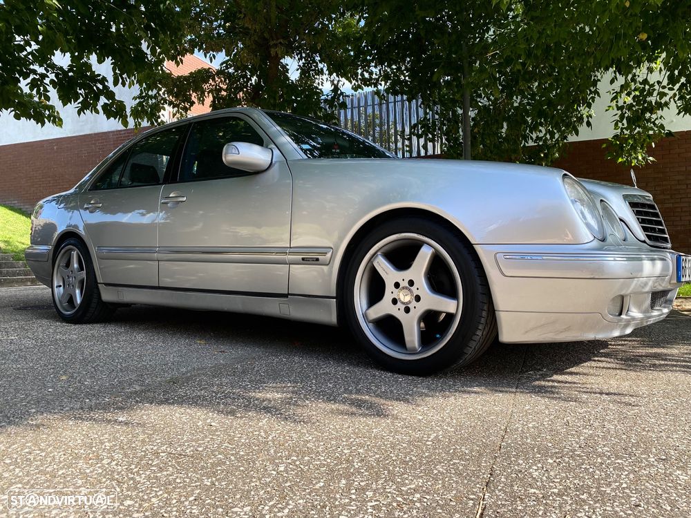 Mercedes-Benz E 240 - 3