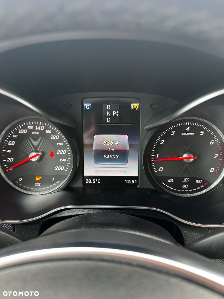Mercedes-Benz GLC 250 4Matic 9G-TRONIC AMG Line - 8