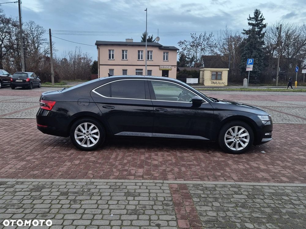 Skoda Superb 2.0 TDI SCR Style DSG - 7
