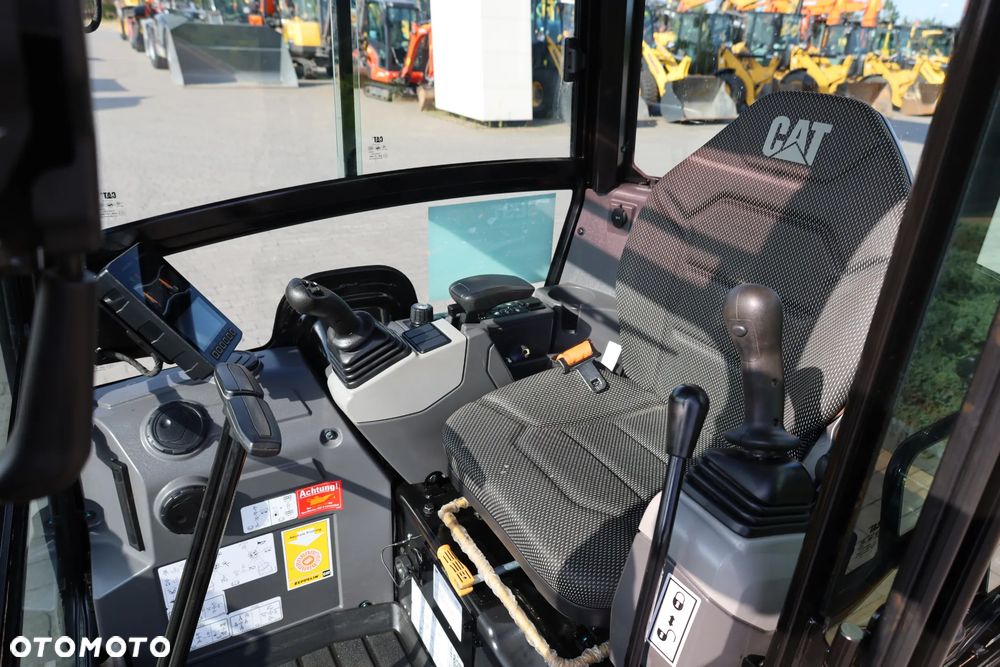 Caterpillar 301,6 - 11