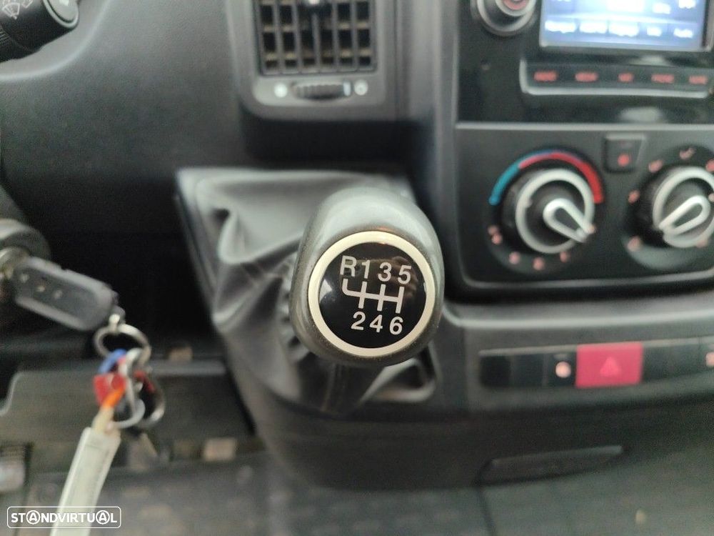 Peugeot BOXER PRO 7 LUG - 130CV - Ac / Gps / IVA dedutível - 9