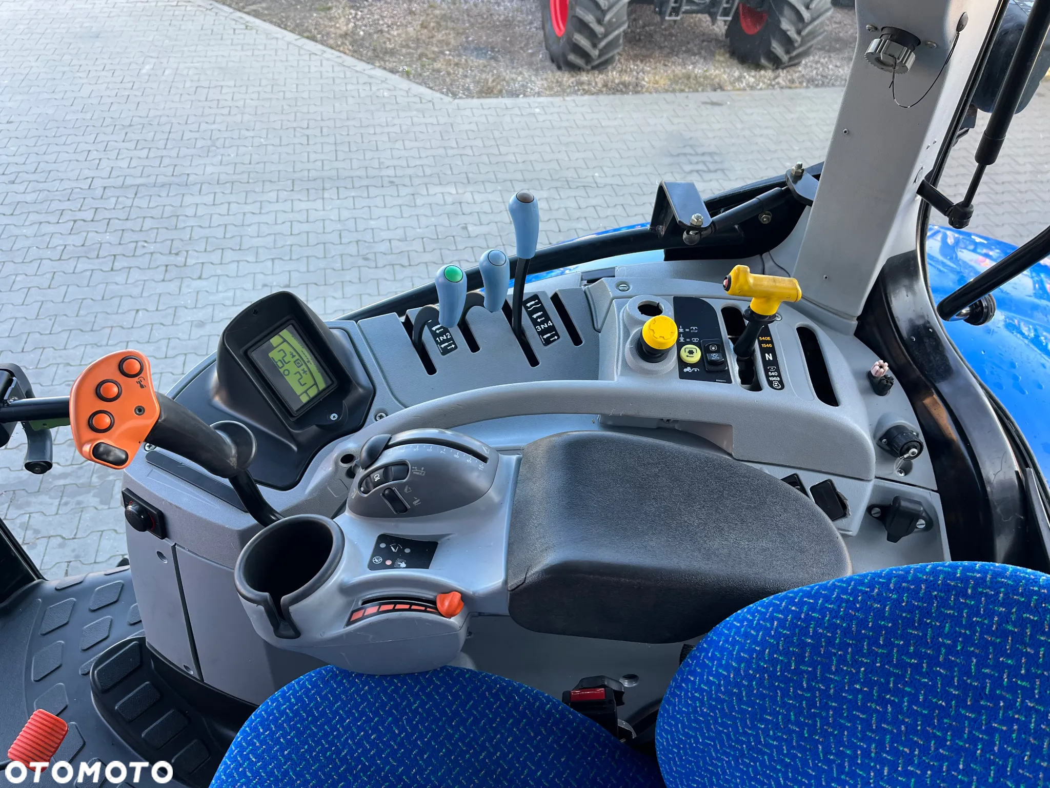 New Holland T 6080 - 14