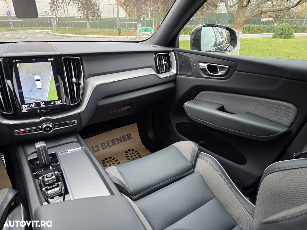 Volvo XC 60 Recharge T6 Twin Engine eAWD R-Design Expression - 21