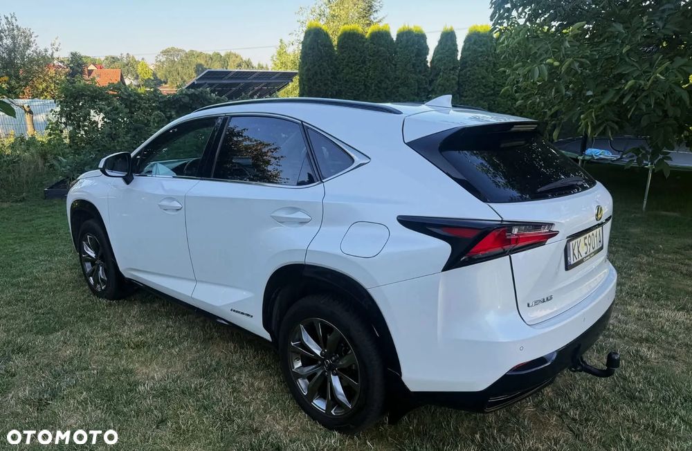Lexus NX 300h F Impression AWD - 4