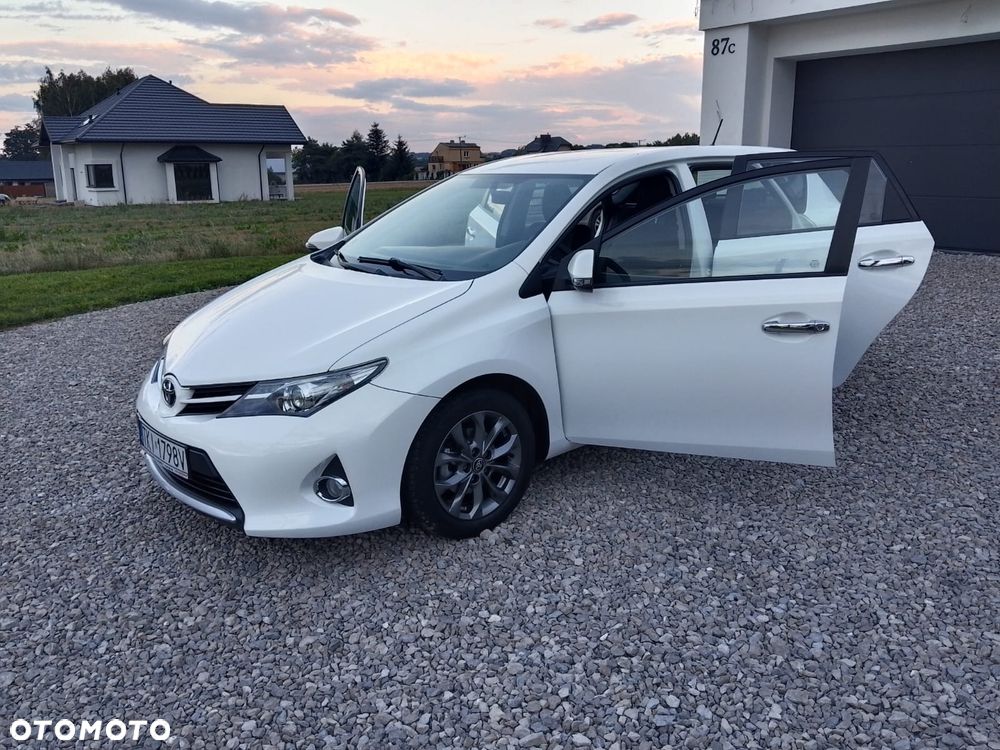 Toyota Auris 1.33 Dual-VVT-i Comfort - 21