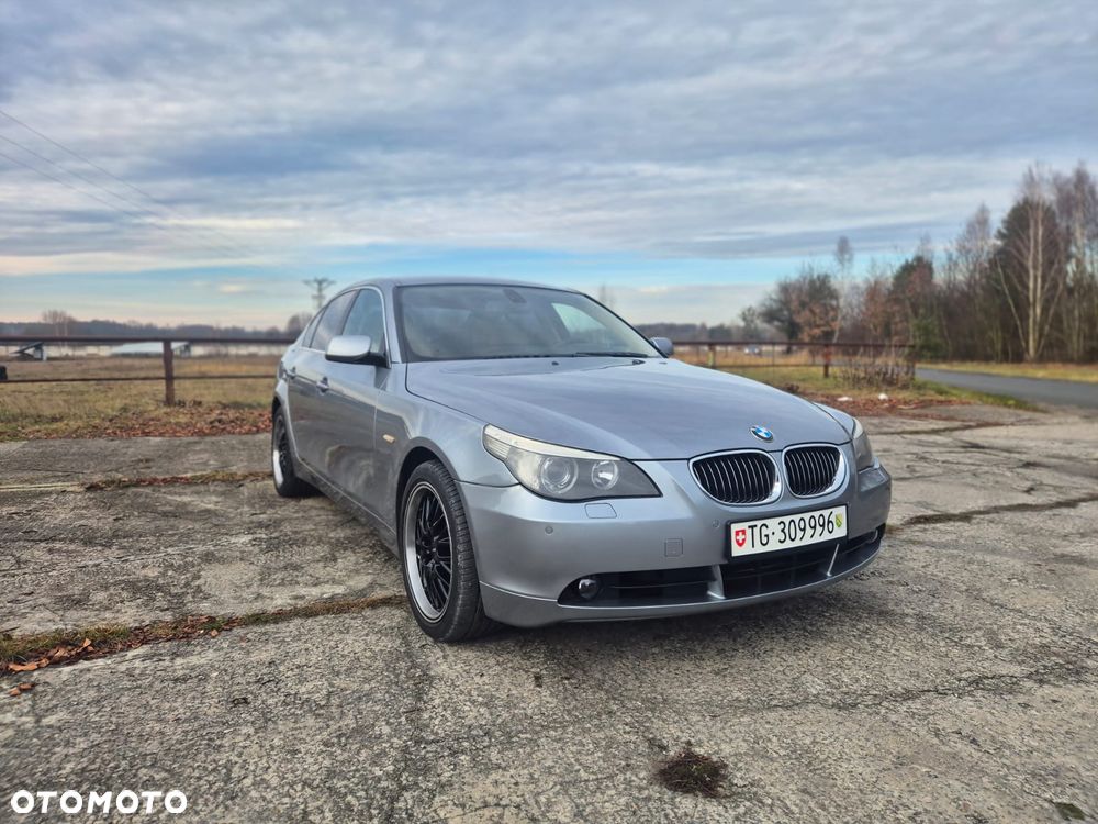 BMW Seria 5 525xi - 2