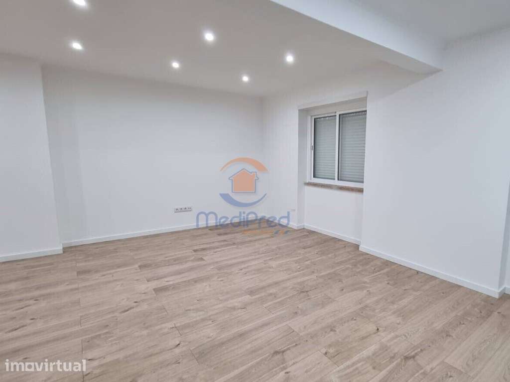 Apartamento T1+1 Totalmente Remodelado | Reboleira, Amadora - Grande imagem: 2/7