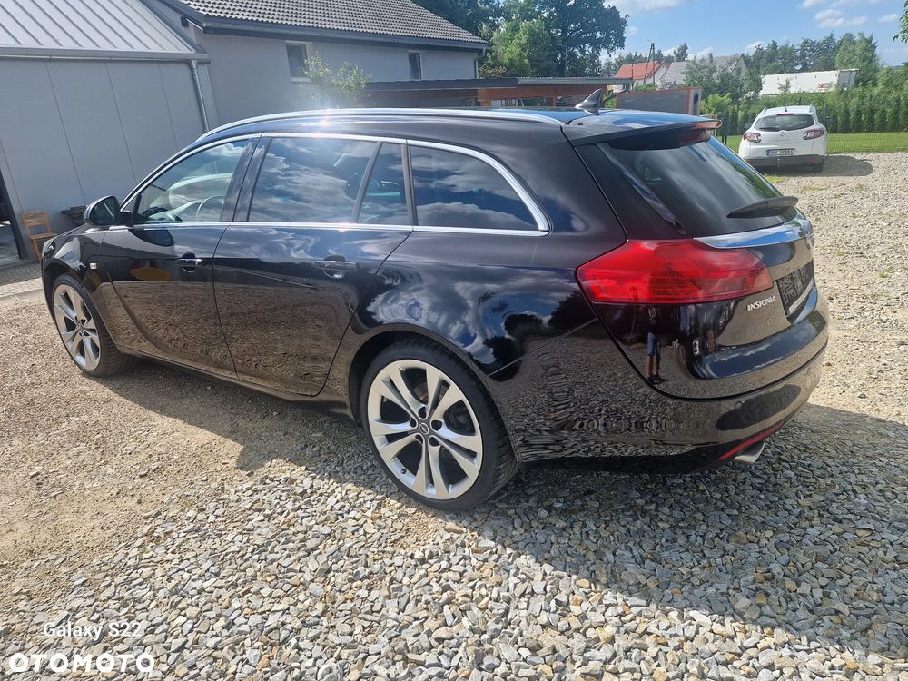 Opel Insignia 2.0 Turbo 4x4 Cosmo - 11