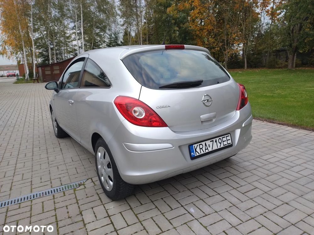 Opel Corsa 1.2 16V Enjoy - 9