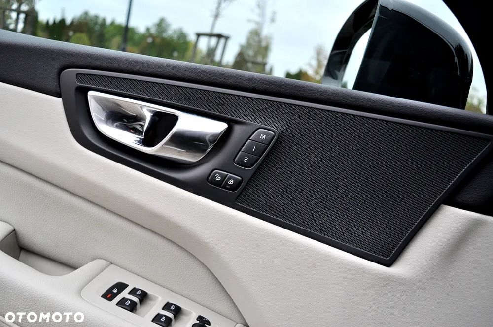 Volvo XC 60 B4 D Geartronic Inscription - 34