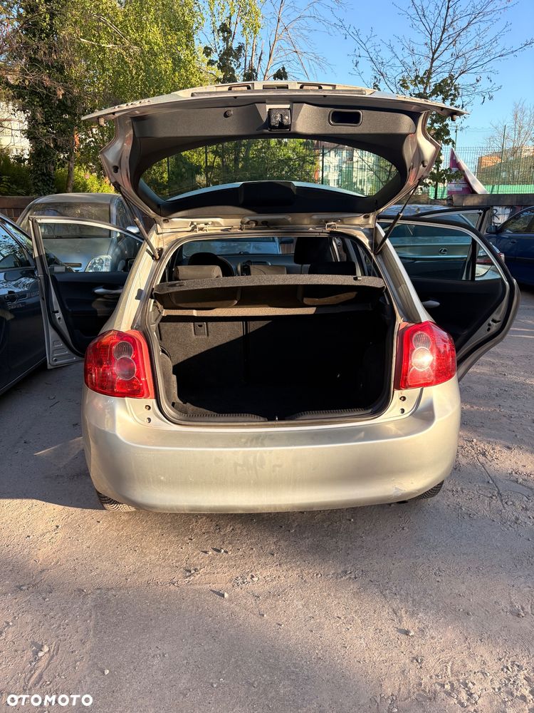 Toyota Auris 1.4 D-4D Luna - 5