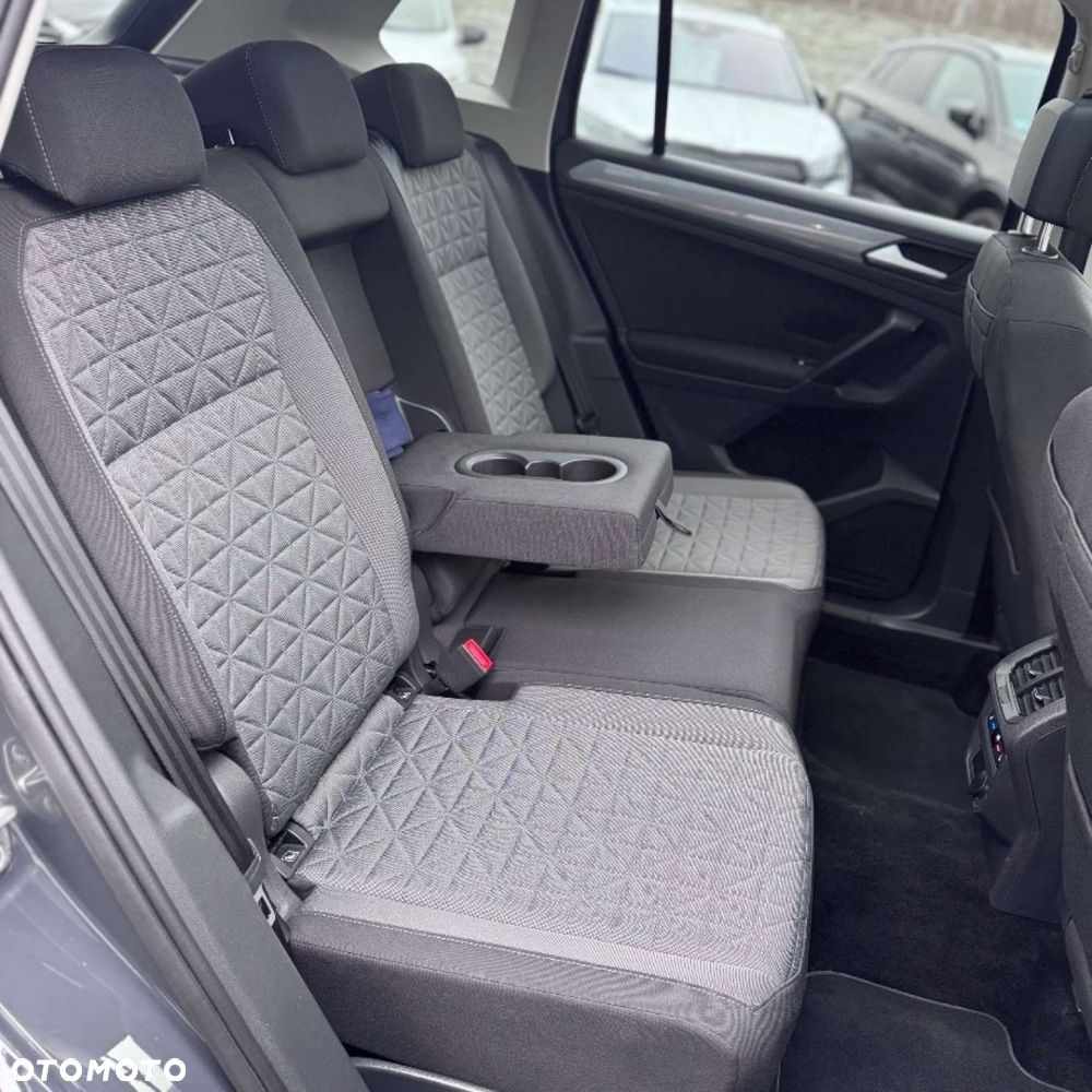 Volkswagen Tiguan - 30