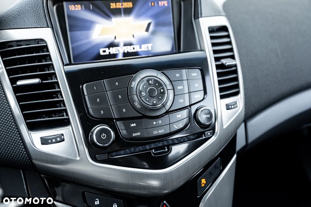 Chevrolet Cruze 1.8 LT+ - 33