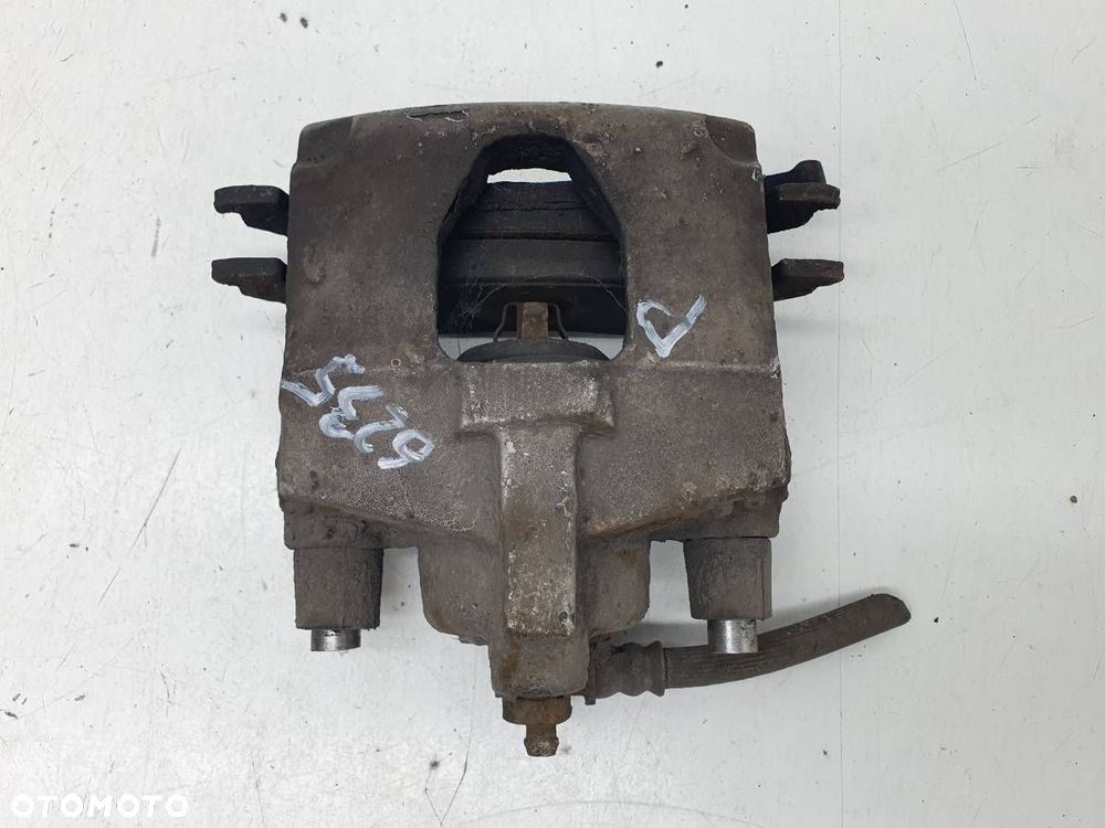 ZACISK HAMULEC PRZÓD PRAWY CARAVAN VOYAGER IV 3.3 V6 - 5