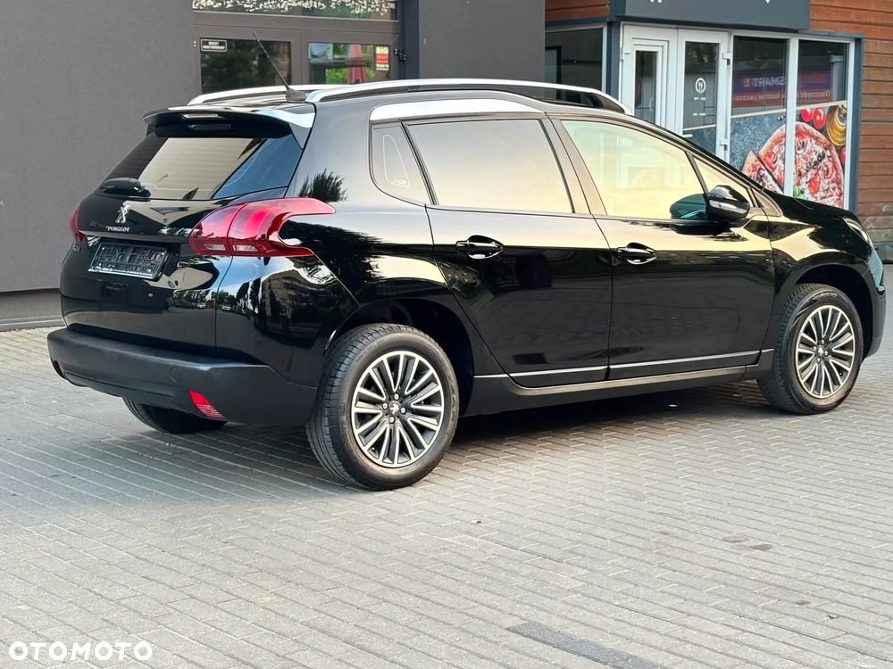 Peugeot 2008 1.2 Pure Tech Active S&S - 13