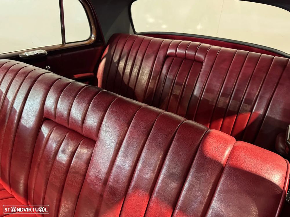 Mercedes-Benz MB180 - 24