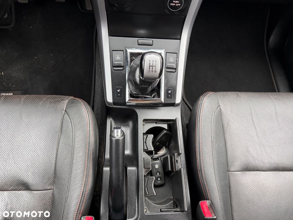 Suzuki Grand Vitara 1.6 Black&White - 27