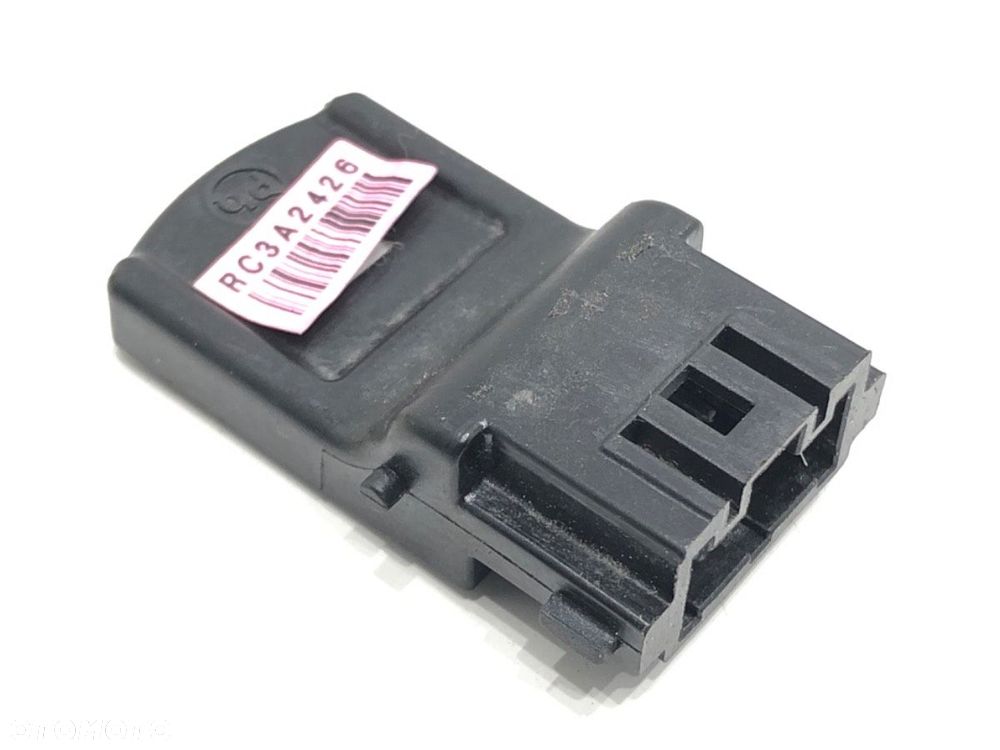 CZUJNIK NASŁONECZNIENIA  KIA RIO IV (YB, SC, FB) 2017 - 2022 1.2 CVVT 62 kW [84 KM] benzyna 2020 - - 2