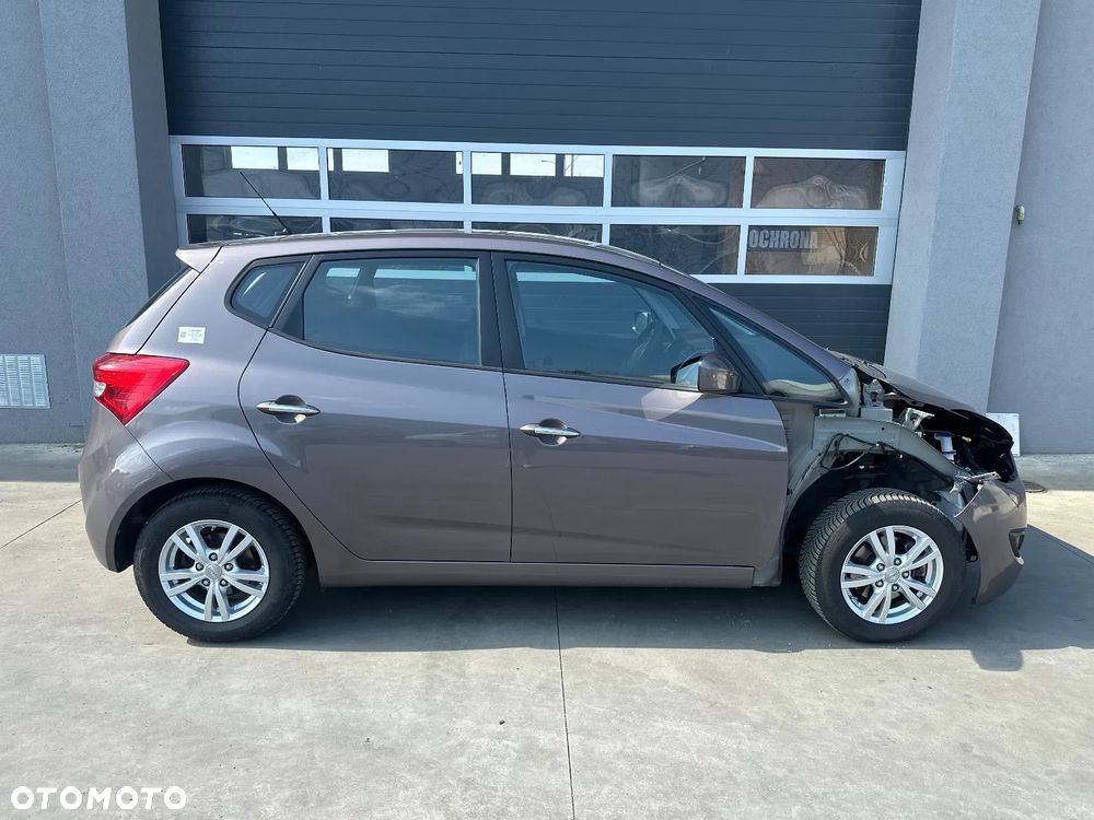 Hyundai ix20 1.4 blue Comfort - 7