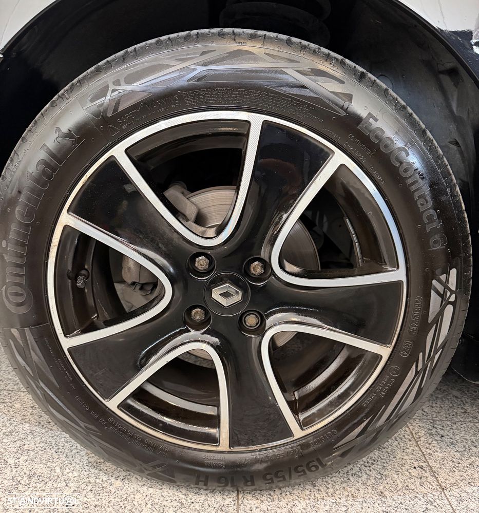 Renault Clio Sport Tourer 1.5 dCi GT Line - 4