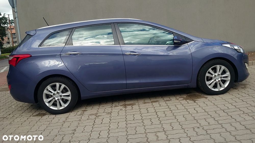 Hyundai i30 1.6 CRDi Premium - 16