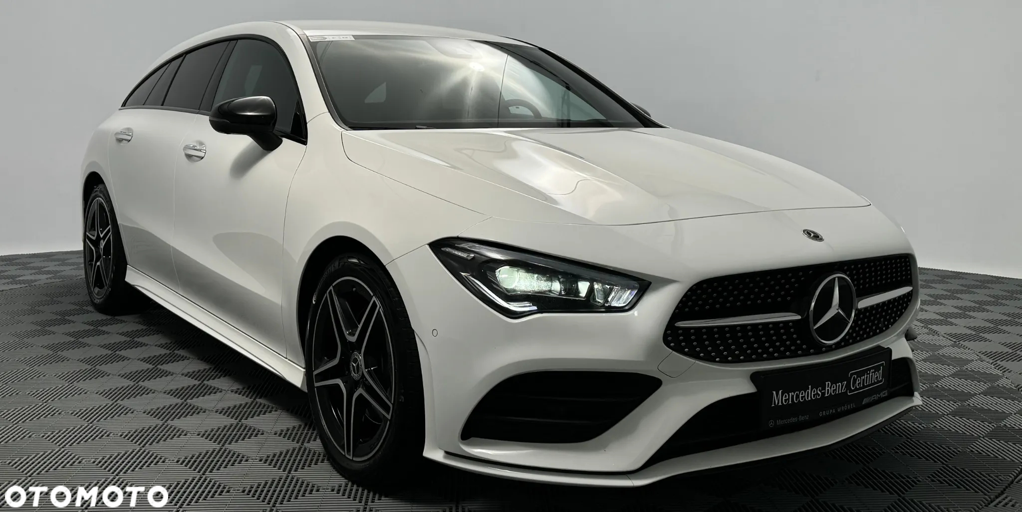 Mercedes-Benz CLA 200 d AMG Line 8G-DCT - 27