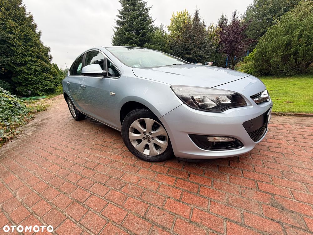 Opel Astra - 4