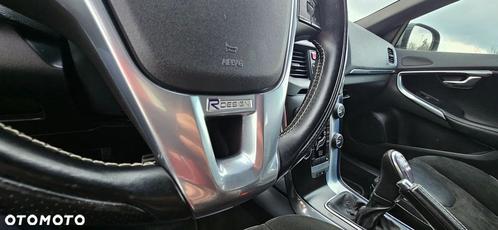 Volvo V40 T3 R-Design Summum - 15