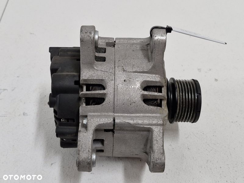 RENAULT CLIO IV 4 CAPTUR I 1 ALTERNATOR TG12C241 - 8