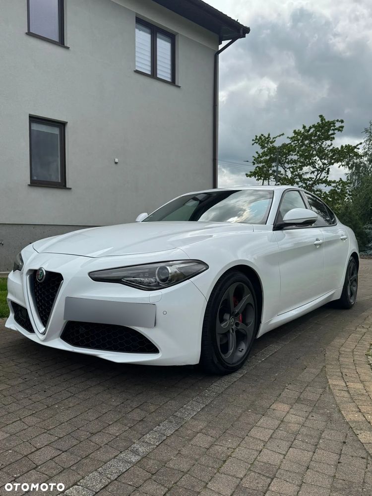 Alfa Romeo Giulia 2.2 D Turbo Super - 1