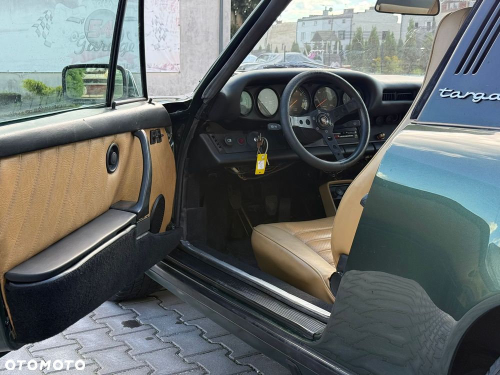 Porsche 911 - 12