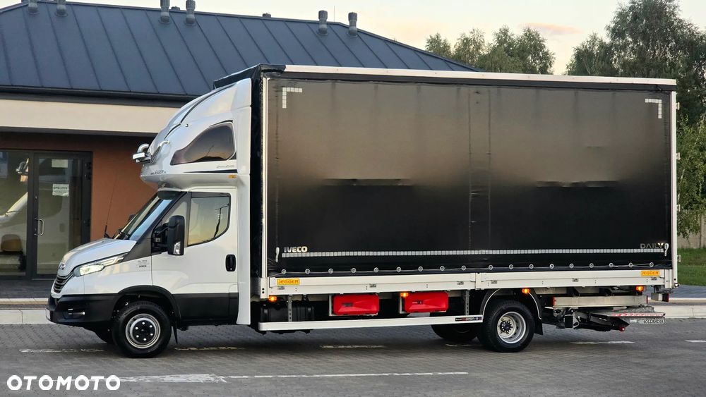 Iveco DAILY 72C18 ❗️BURTO-FIRANKA 15 PALET / DACH ZSUWANY / MAŁY PRZEBIEG / WINDA DHOLLANDIA 1000KG SLIDER / ZABUDOWA JEGGER / KABINA SYPIALNIANA / PODUSZKI PNEUMATYCZNE / XENON / FUL LED / NAVI + KAMERA COFANIA / DRZWI Z TYŁU / WEBASTO / SERWIS ASO / SALON POLSKA / NIESTPOTYKANY STAN ❗️❗️ - 20