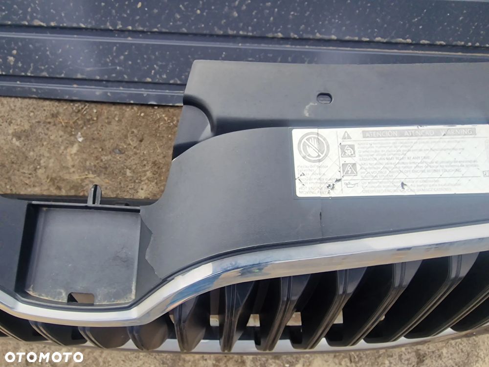 24/ zderzak przedni skoda octavia III - 4