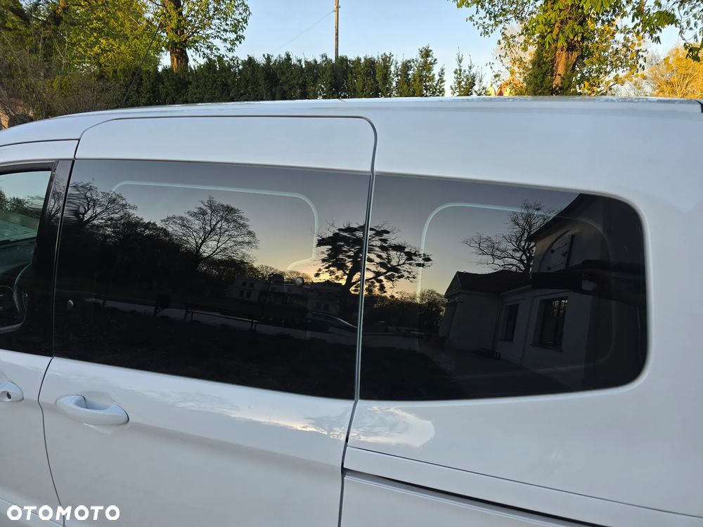 Ford Tourneo Courier 1.5 TDCi Titanium - 10