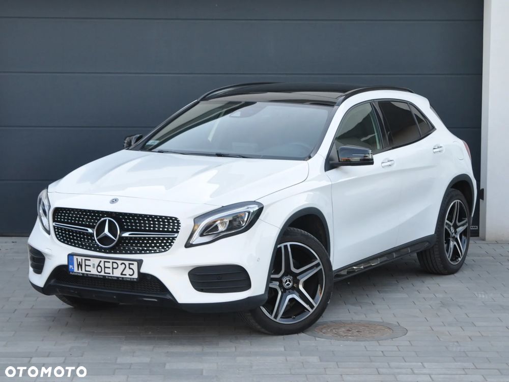 Mercedes-Benz GLA 220 4-Matic AMG Line - 24