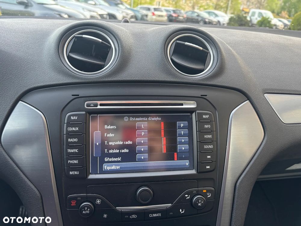 Ford Mondeo 2.0 TDCi Titanium X - 24
