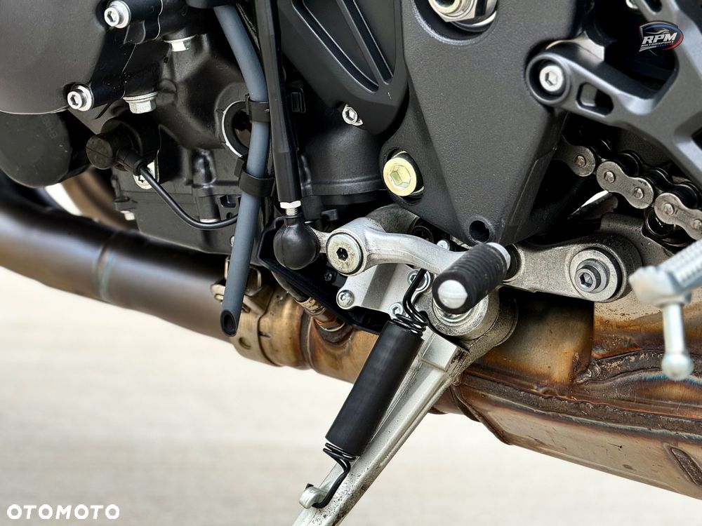 Yamaha MT - 12