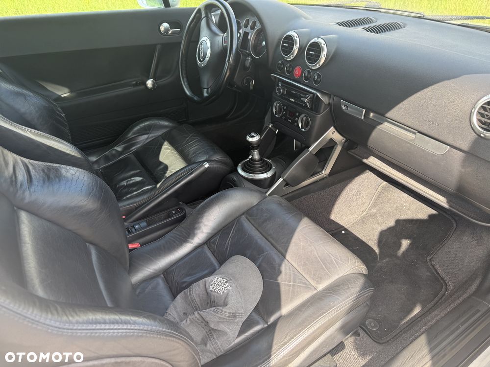 Audi TT Roadster - 6