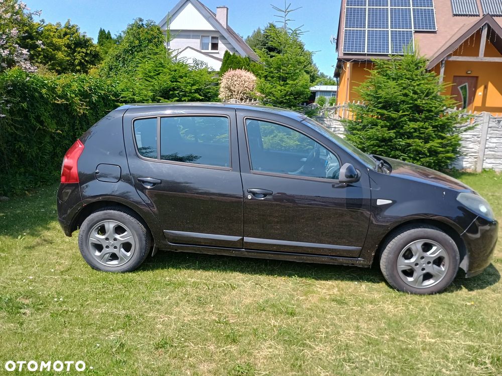 Dacia Sandero - 2