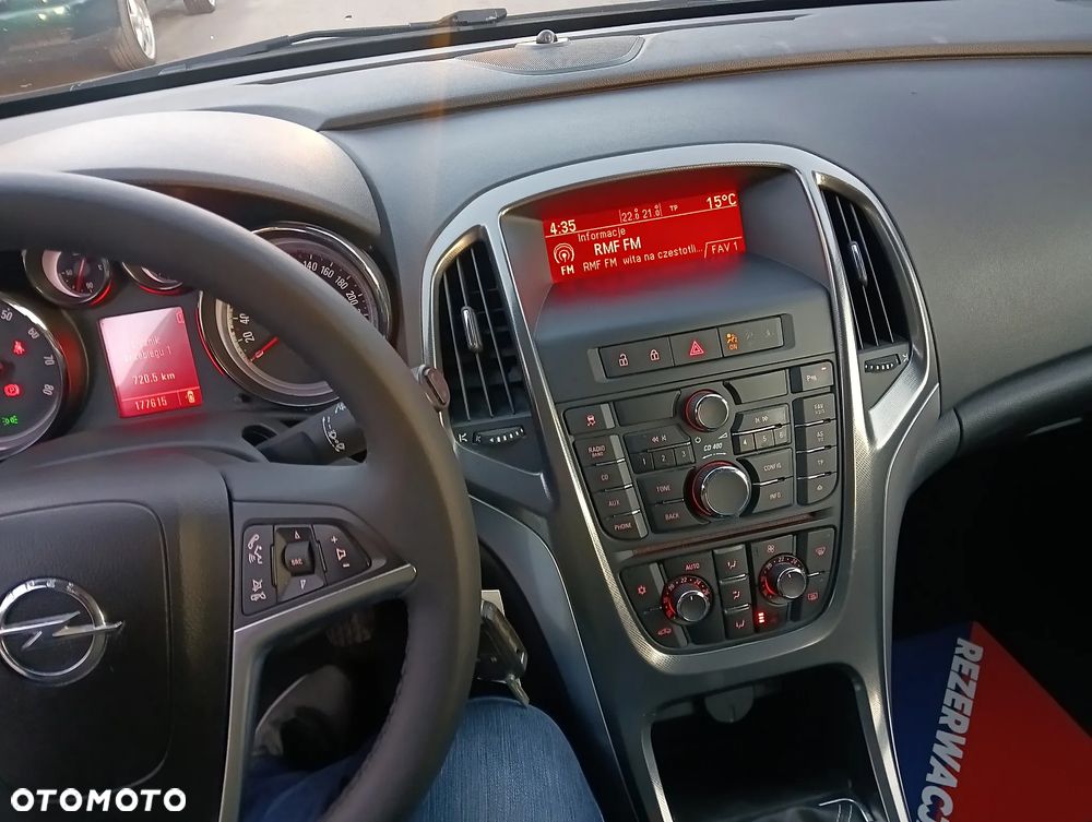 Opel Astra 1.4 EcoFLEX Cosmo - 19