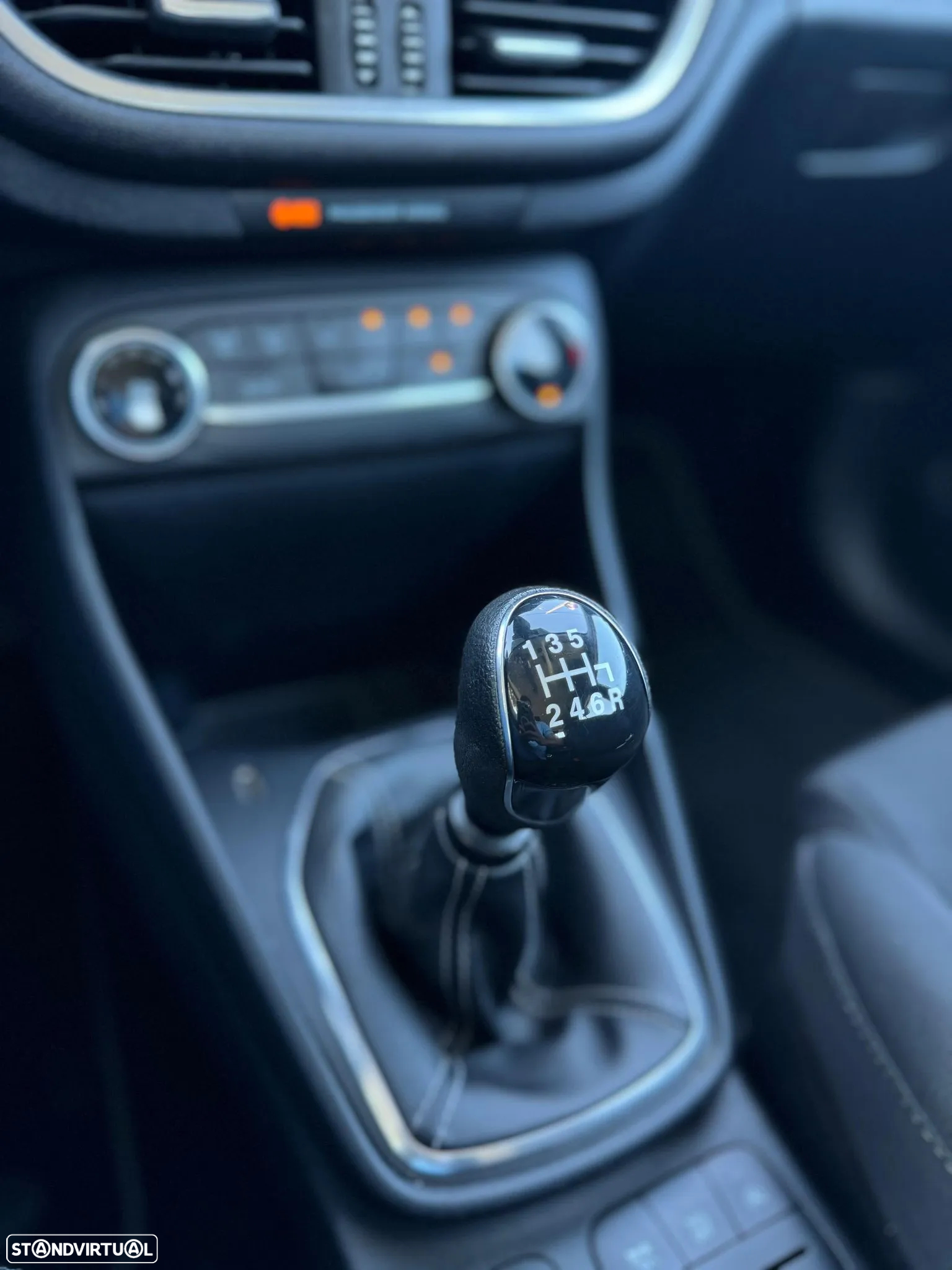Ford Fiesta 1.0 EcoBoost S&S ACTIVE PLUS - 2