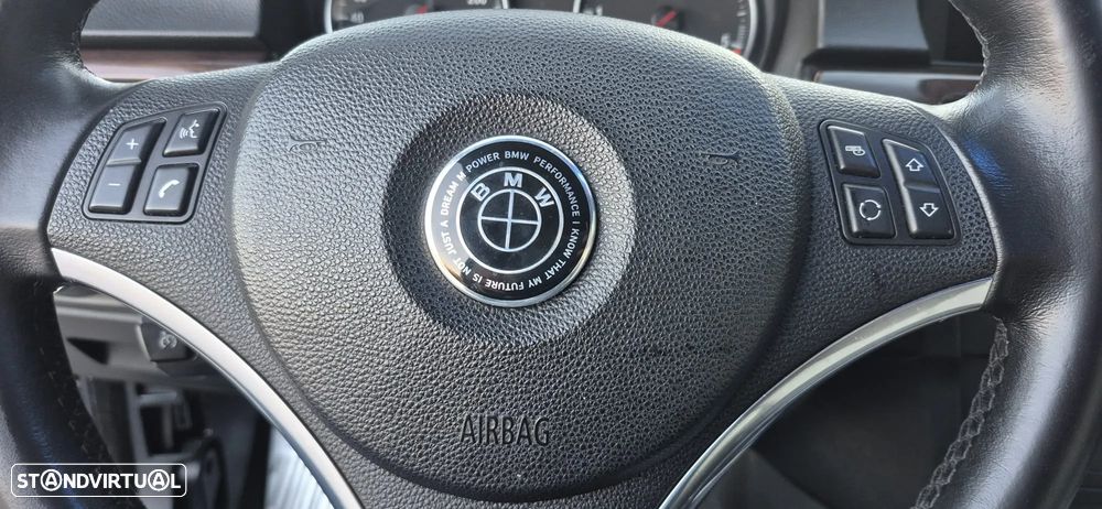 BMW 320 d Coupe - 12