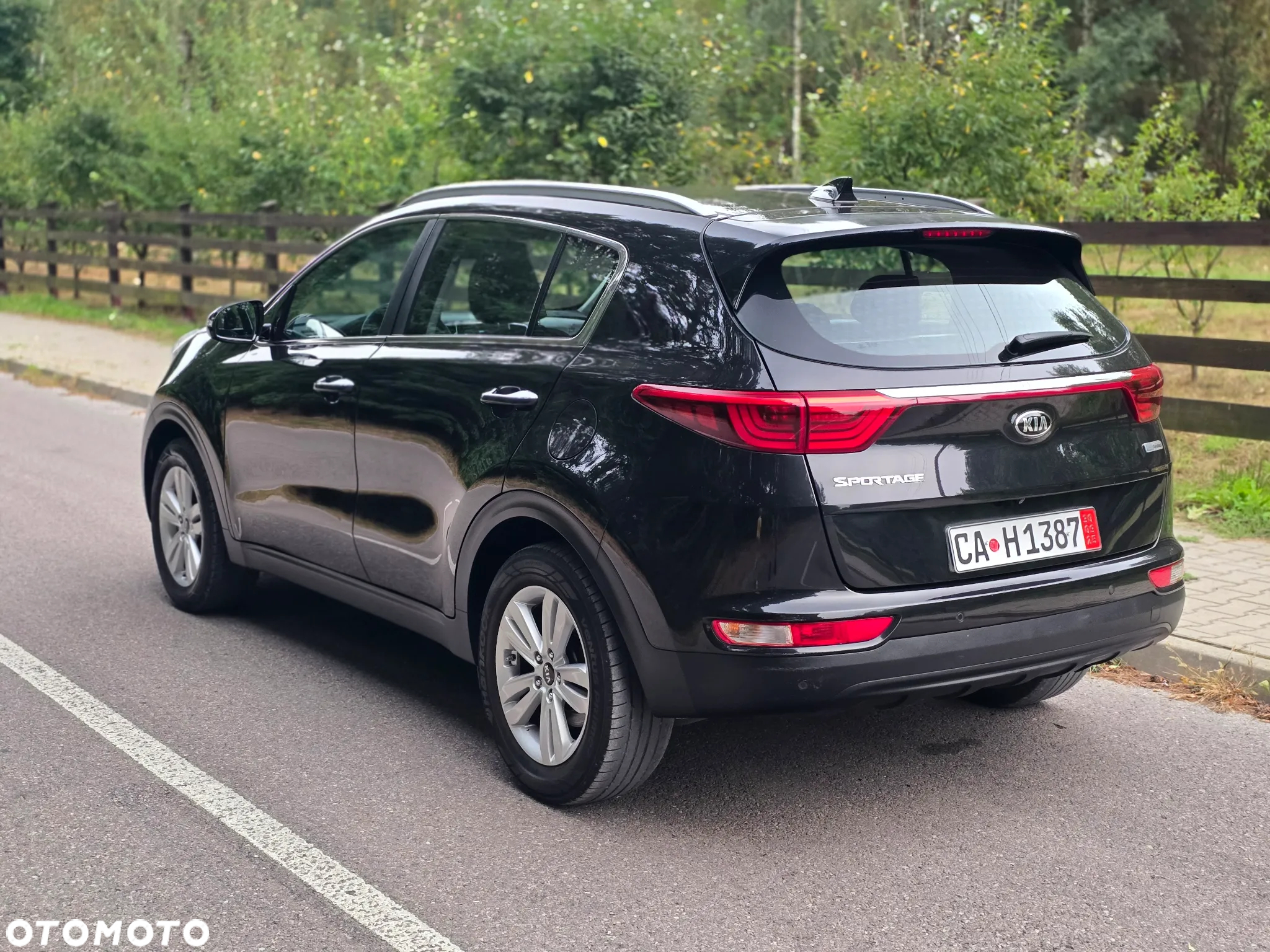 Kia Sportage 1.7 CRDI 2WD Dream-Team Edition - 18