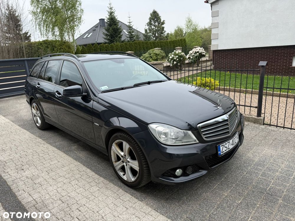Mercedes-Benz Klasa C 200 CGI BlueEFFICIENCY Elegance - 16