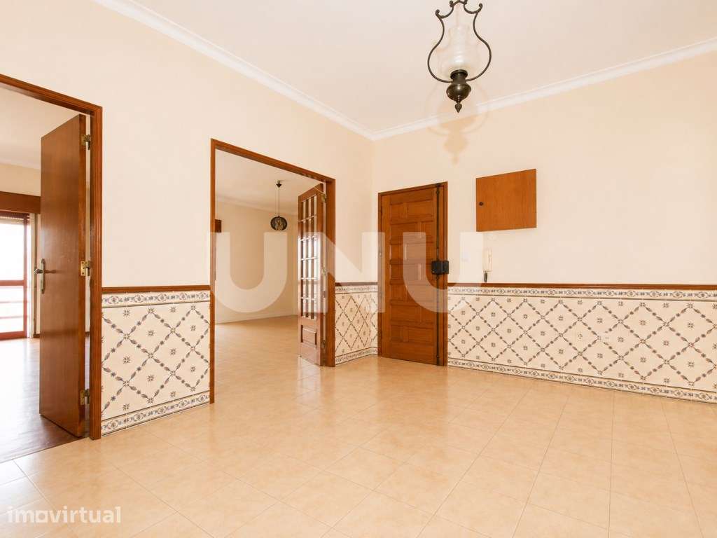 Apartamento T3, com terraço e lugar de estacionamento, no centro da... - Grande imagem: 2/27