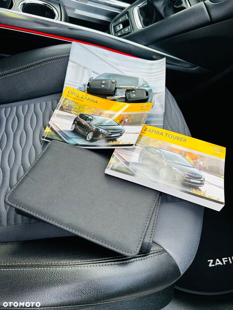Opel Zafira 2.0 CDTI Cosmo - 25