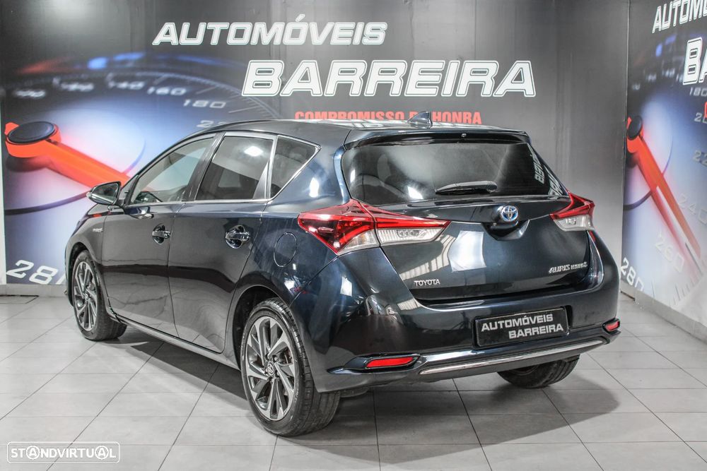 Toyota Auris 1.8 HSD Comfort +P.Techno+P.Sport - 3